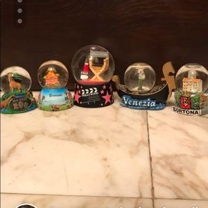 Various snow globes!..ON HOLD